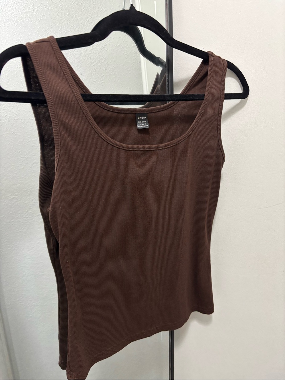 SHEIN Women’s Brown Ribbed Tank Top set of 3